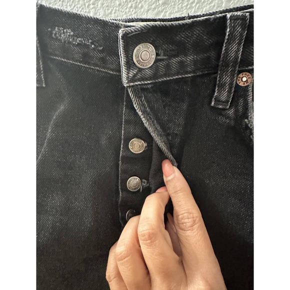 NWT Free People Women's Washed Black Lasso Distressed Cut-Out Shorts Size 31 - Picture 6 of 9